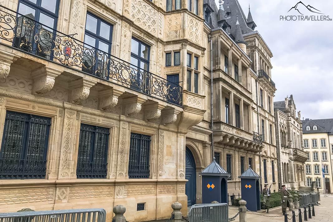Fachada exterior del Palacio Gran Ducal de Luxemburgo