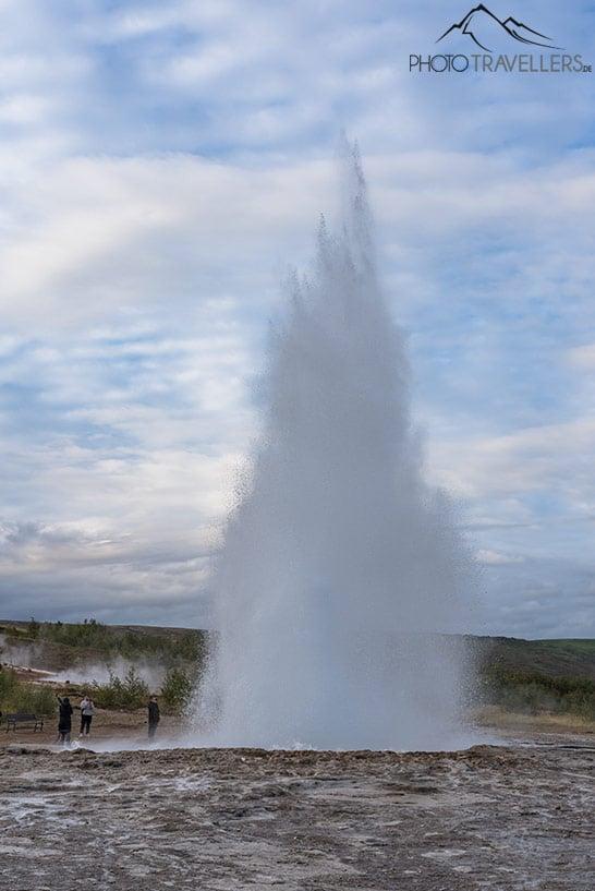 Le geyser Strokkur en Islande