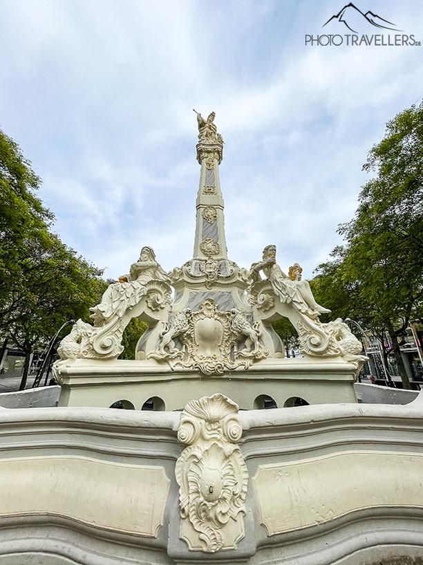 A Fonte de São Jorge de Trier é uma bela atração