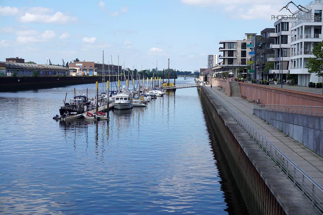 Vue sur l'Europahafen à Brême