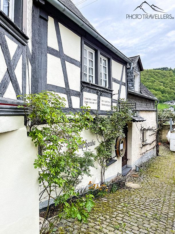 Uma casa de enxaimel em Enkirch na Mosela