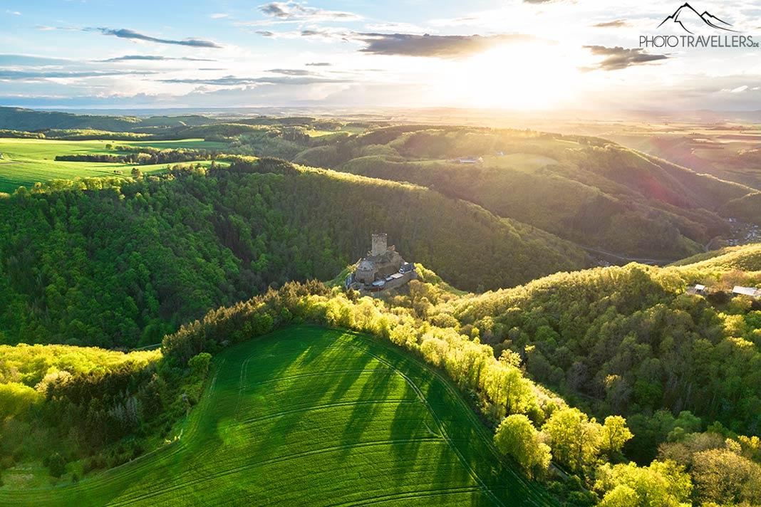 Vista aérea do Ehrenburg na Renânia-Palatinado