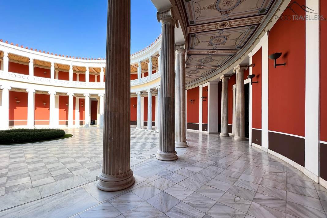 El atrio circular en el Zappeion de Atenas