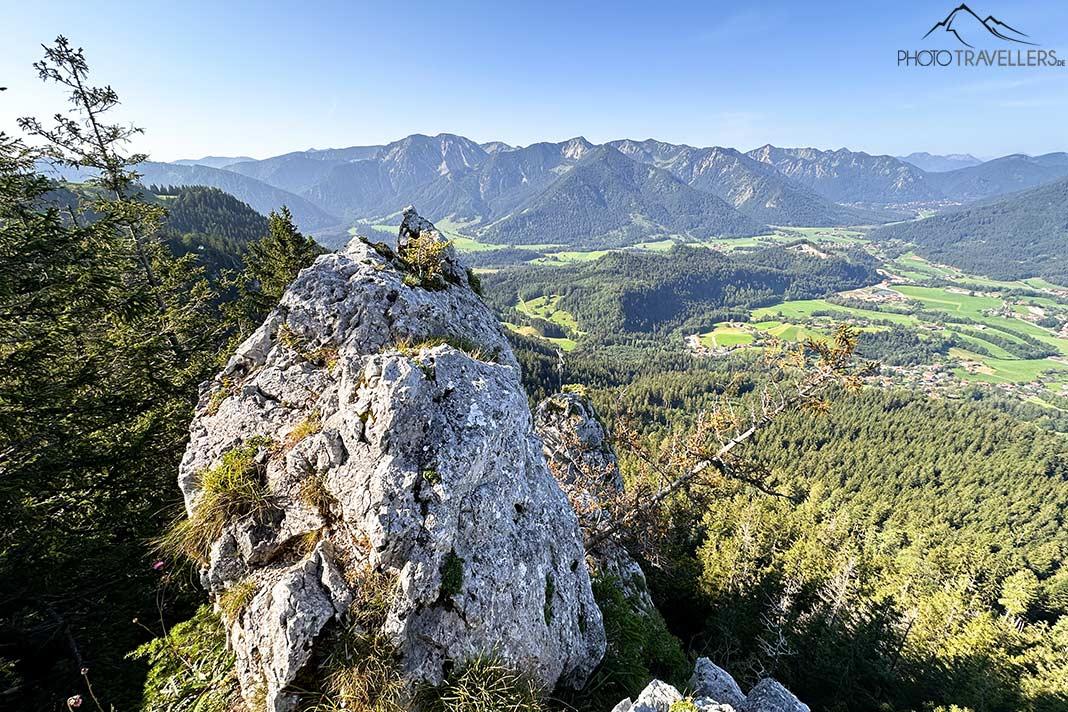 A vista do ponto de observação acima da janela Breitenstein para o vale
