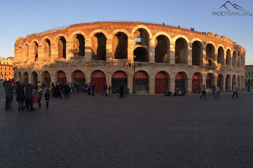 L'arène de Vérone à la lumière du soir