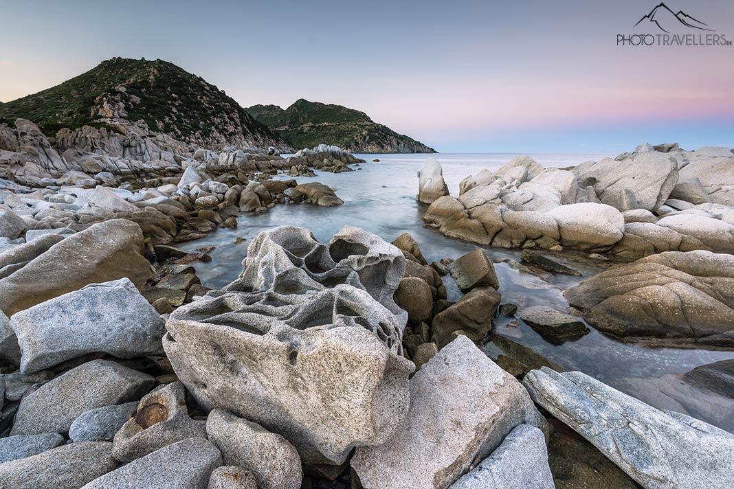 Rocs sur la péninsule de Punta Molentis