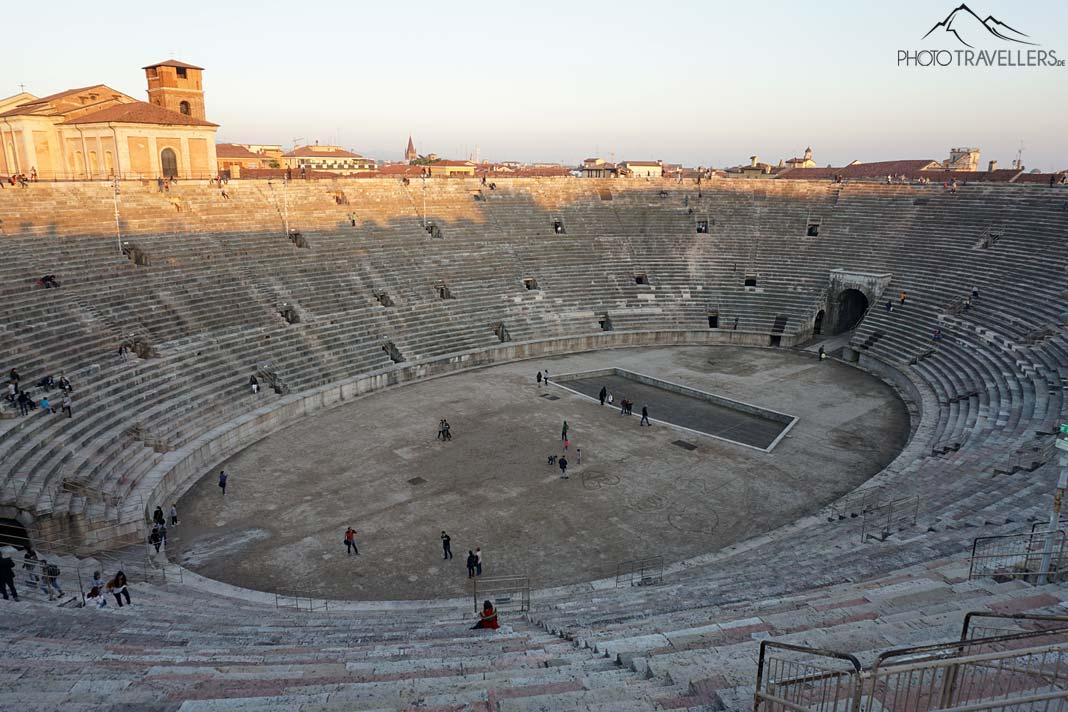 L'Arène de Vérone au crépuscule