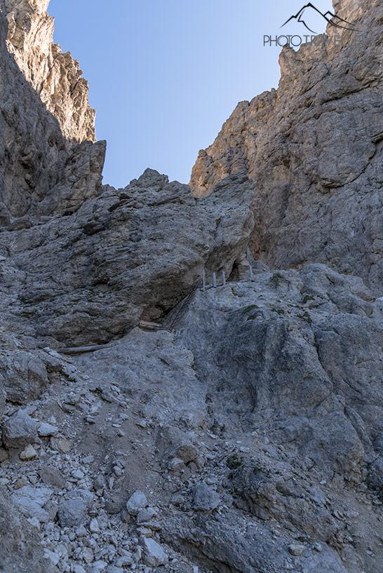Caminho de subida para o Vajolonpass