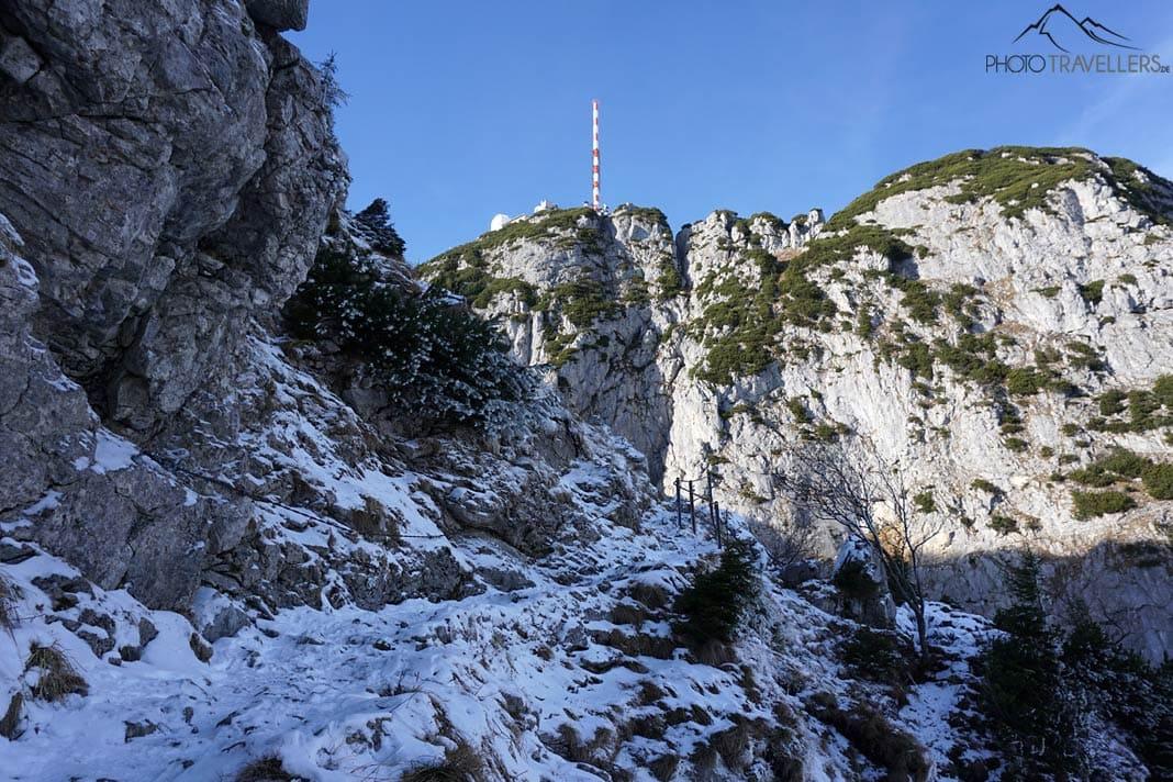 A trilha rochosa em direção ao Wendelstein