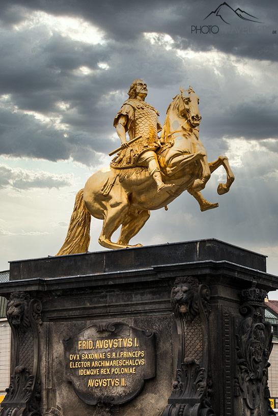 Le cavalier doré montre le duc Friedrich August Ier de Saxe