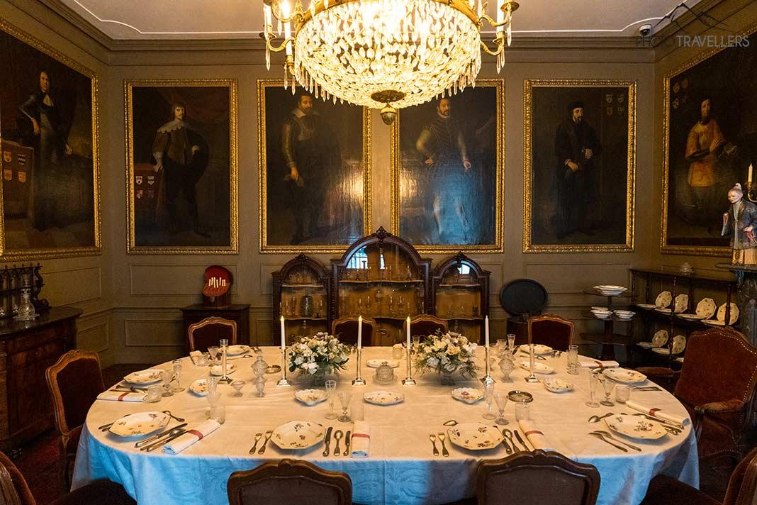 Un comedor decorado con esplendor en el Castillo Zuylen