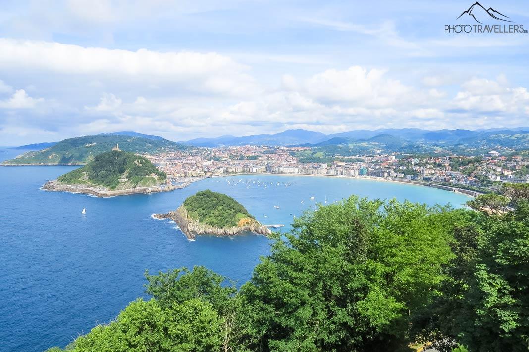 Vue de l'île de Santa Clara depuis le mont Igueldo