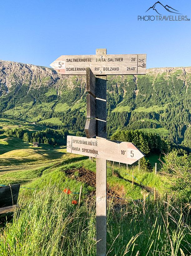 Panneau indicateur vers le Schlernhaus