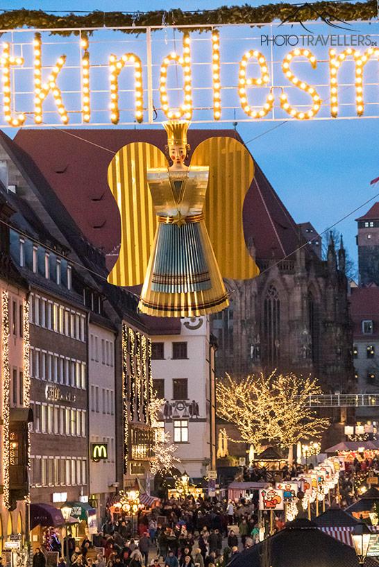 Vue sur le marché de Noël de Strasbourg