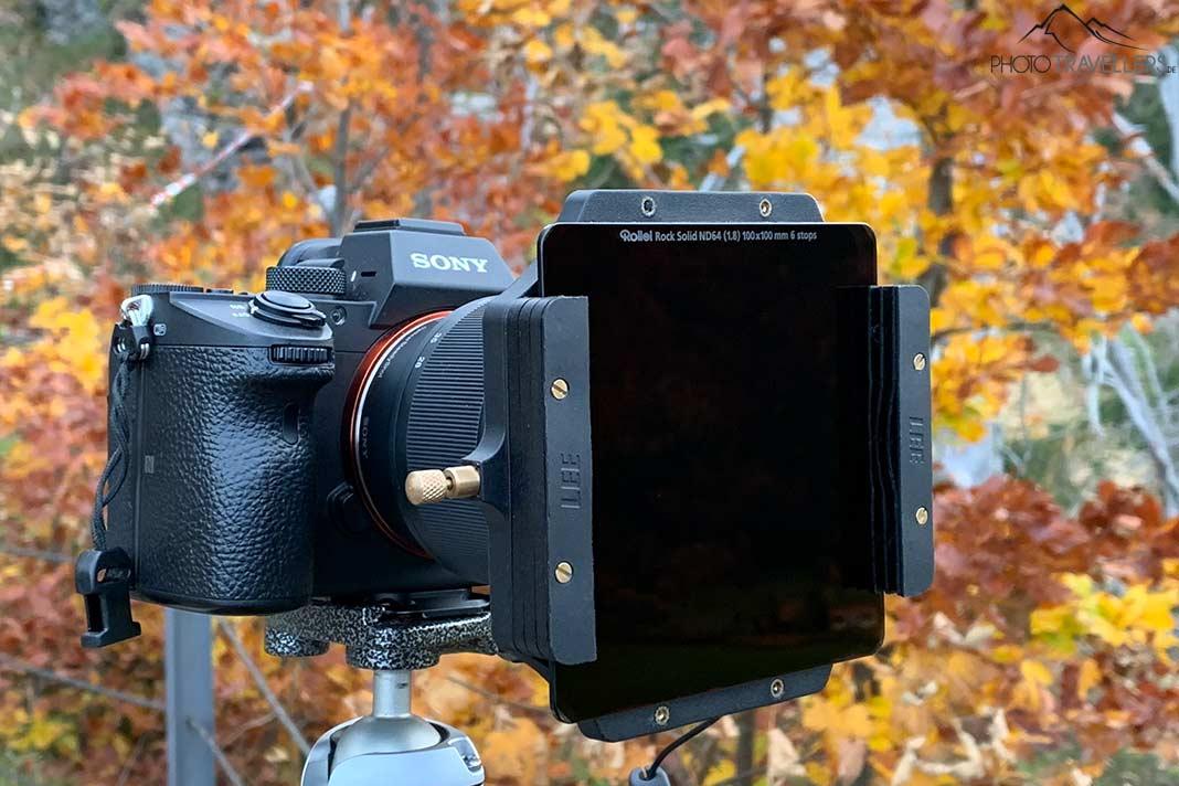 Un Sony Alpha 7 III avec un porte-filtre Lee et un filtre gris Rollei