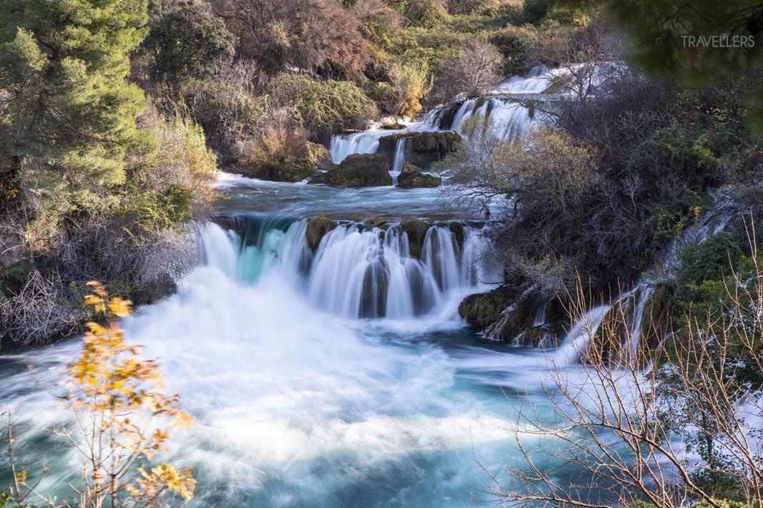 La cascade Skradinski Buk dans le parc national de Krka vue d'en haut