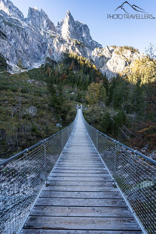 Le pont suspendu dans la vallée de Klausbach