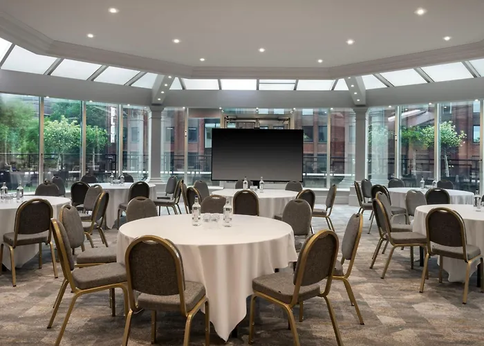 Top Bristol Hotels Close to Temple Meads Station