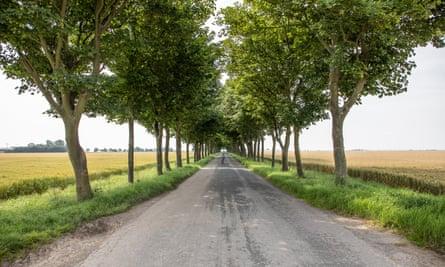 The road to Spurn Head.