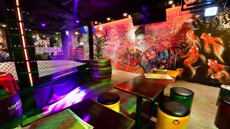 Follow the Arts Trail and Taste Trail for off-the-beaten-path experiences in Prince Edward County.