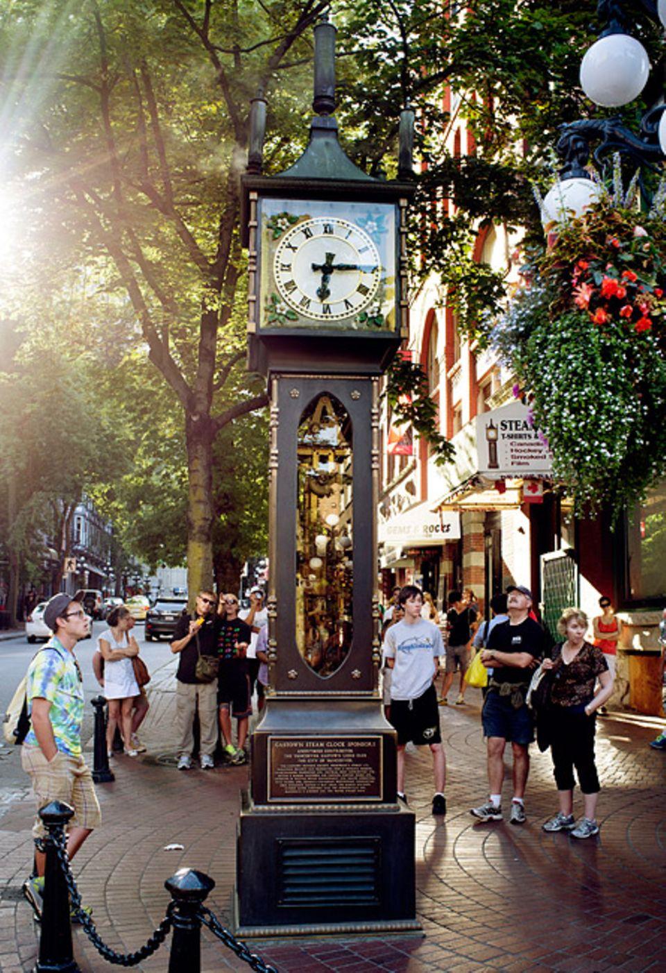 Städtereise: Die Gasuhr von Vancouver ist das weltweit erste Exemplar der gasbetriebenen Uhren, ein Nachbau steht seit 1994 in Otaru, Japan