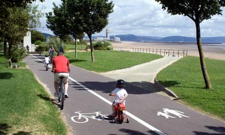 cyclists on swansea bay cycle path