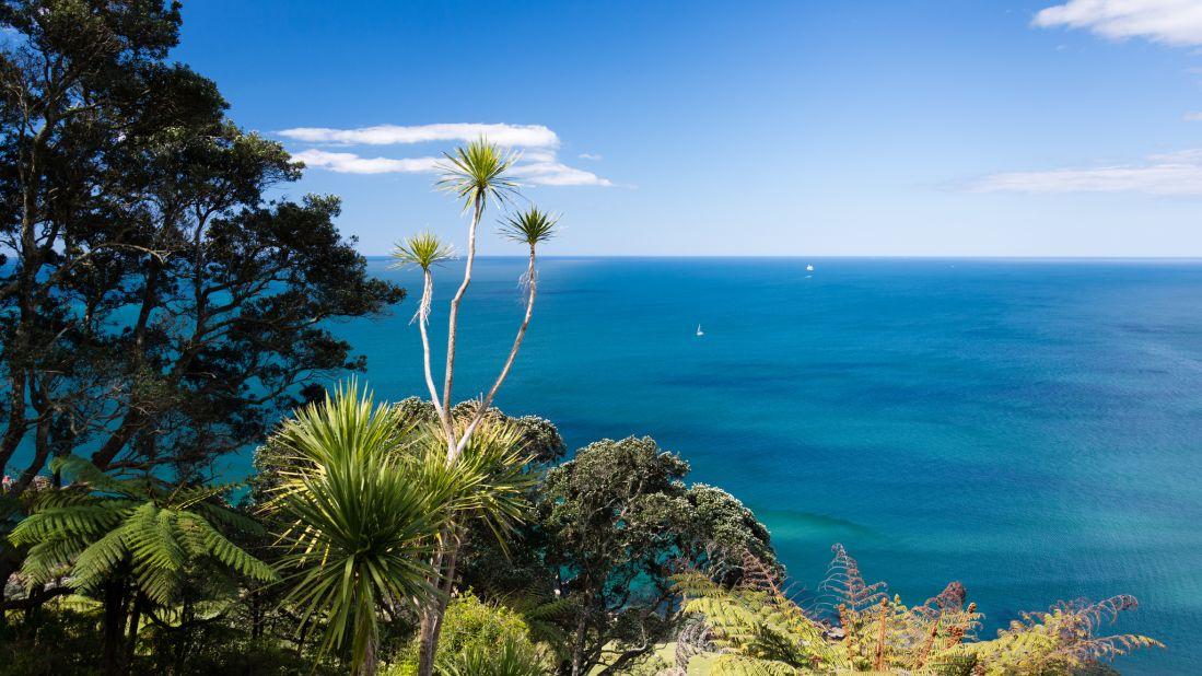 <strong>Ocean Beach, Bay of Plenty: </strong>While Tauranga's Mount Maunganui has both an ocean beach and a harbor beach (Pilot Bay), the scenic Ocean Beach comes out on top and is popular for surfing and bodysurfing.