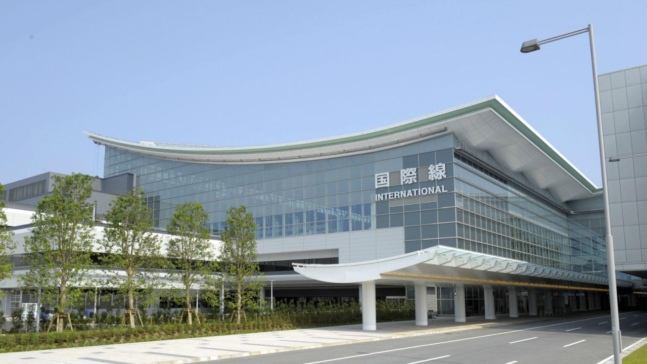 Haneda's international terminal is so swanky you might not want to bother leaving. 