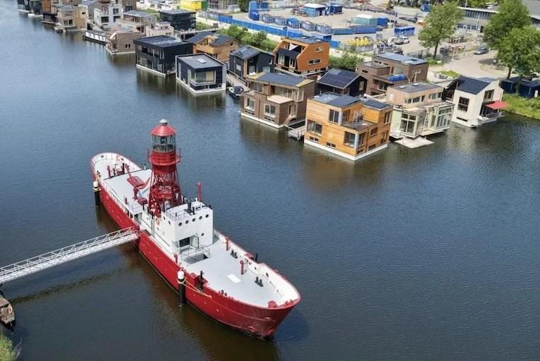 11 creative and luxurious boat hotels in Amsterdam